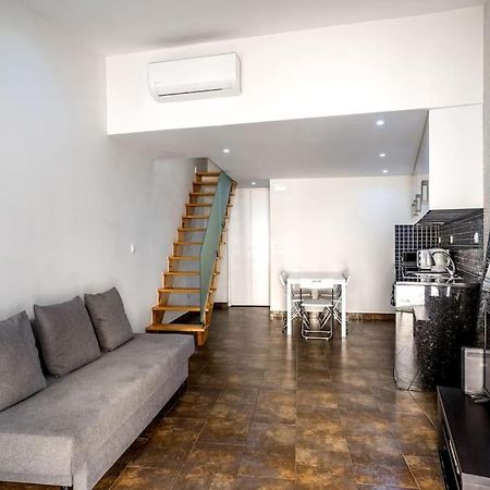 Cozy Ground Floor Studio With Ac And Loft Bedroom Lisbon Exterior photo